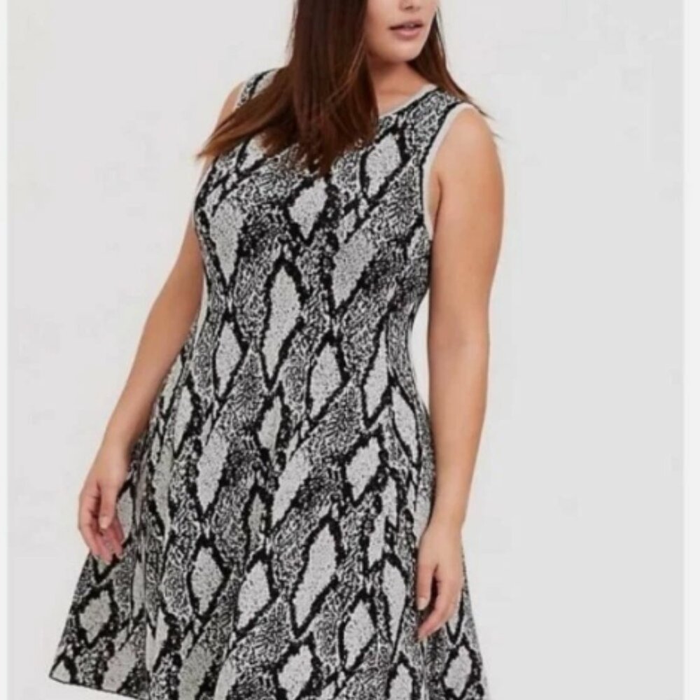 Torrid Black and Gray Trapeze Dress - 3x